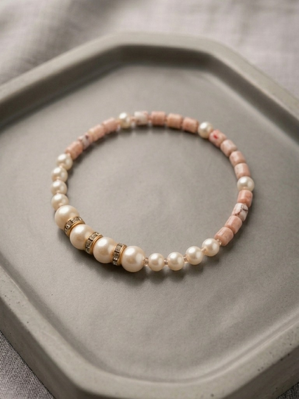 Pearl & Pink Beaded Stretch Bracelet